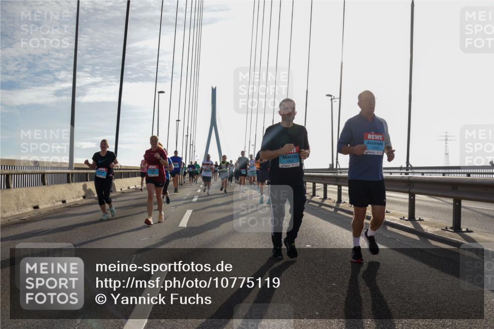 03.10.2026 - Köhlbrandbrückenlauf Yannick Fuchs http://msf.ph/oto/10775119 03.10.2026 09:34:31 Position 1 1653, 1650 meine-sportfotos.de