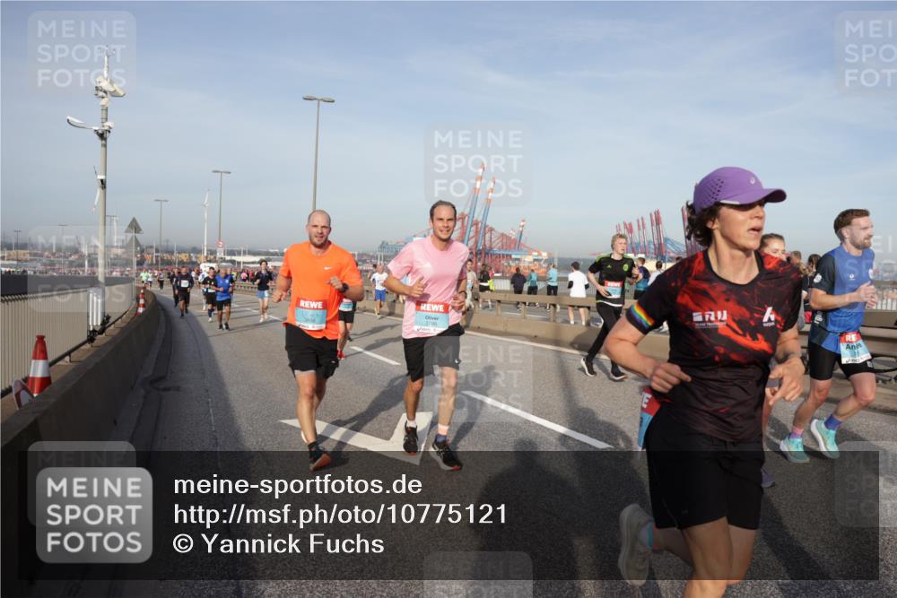 03.10.2026 - Köhlbrandbrückenlauf Yannick Fuchs http://msf.ph/oto/10775121 03.10.2026 09:40:12 Position 2  meine-sportfotos.de