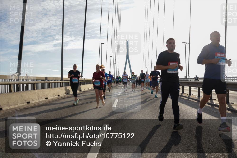 03.10.2026 - Köhlbrandbrückenlauf Yannick Fuchs http://msf.ph/oto/10775122 03.10.2026 09:34:31 Position 1 1653, 1650 meine-sportfotos.de