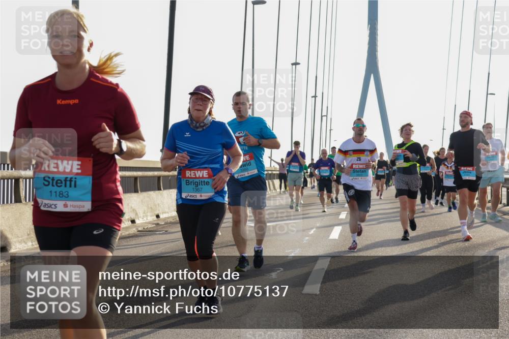 03.10.2026 - Köhlbrandbrückenlauf Yannick Fuchs http://msf.ph/oto/10775137 03.10.2026 09:34:32 Position 1 1183, 1367, 3350, 26 meine-sportfotos.de