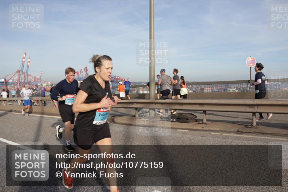 03.10.2026 - Köhlbrandbrückenlauf Yannick Fuchs http://msf.ph/oto/10775159 03.10.2026 09:40:15 Position 2 2274 meine-sportfotos.de