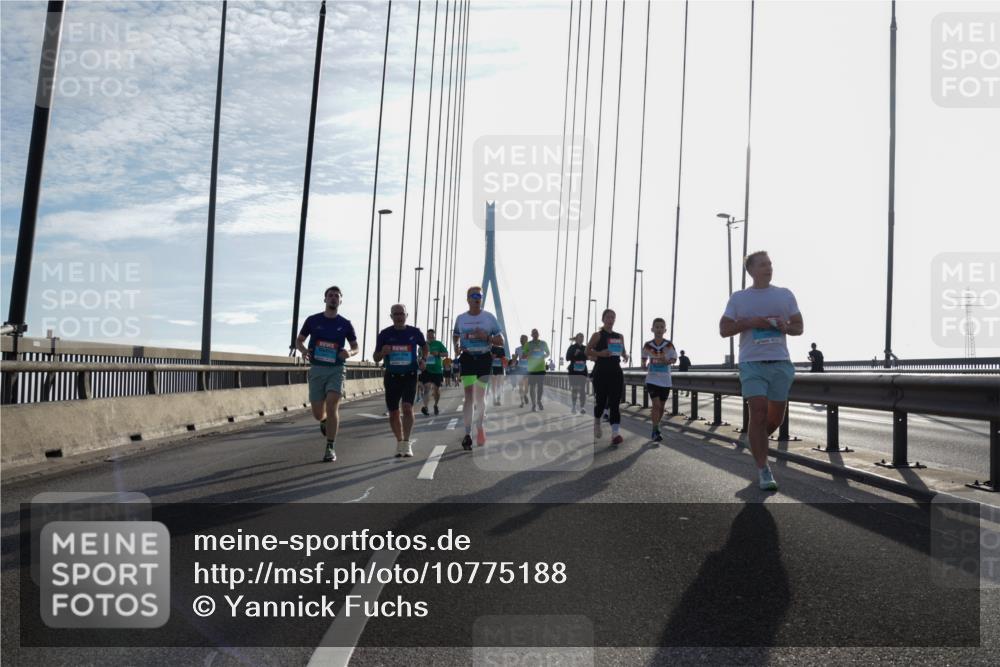 03.10.2026 - Köhlbrandbrückenlauf Yannick Fuchs http://msf.ph/oto/10775188 03.10.2026 09:34:37 Position 1  meine-sportfotos.de