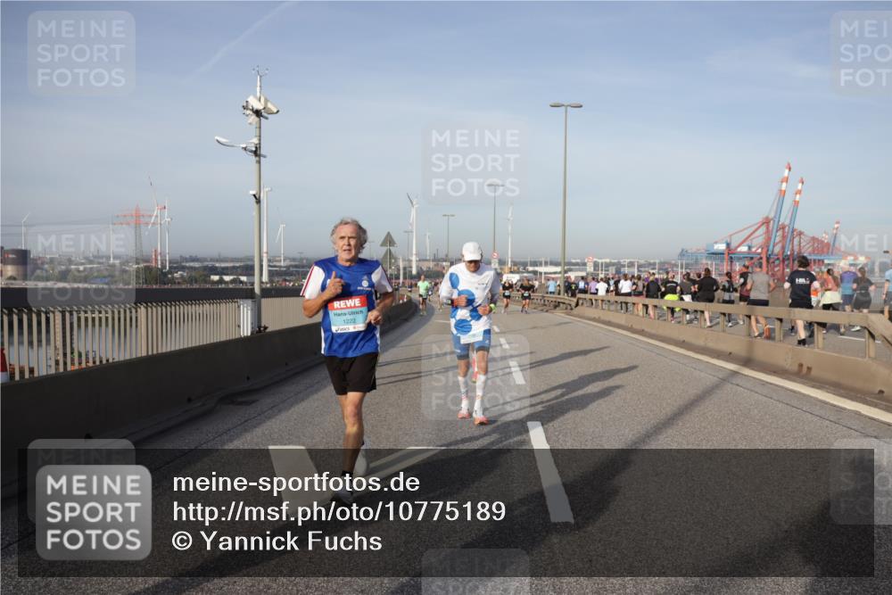 03.10.2026 - Köhlbrandbrückenlauf Yannick Fuchs http://msf.ph/oto/10775189 03.10.2026 09:40:20 Position 2 1222 meine-sportfotos.de