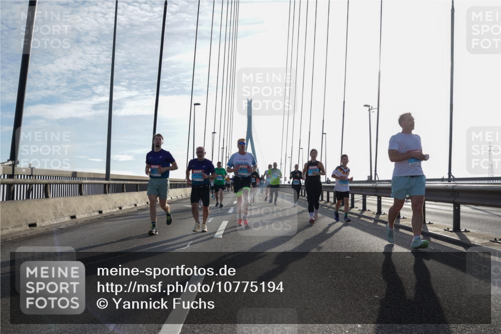 03.10.2026 - Köhlbrandbrückenlauf Yannick Fuchs http://msf.ph/oto/10775194 03.10.2026 09:34:37 Position 1  meine-sportfotos.de