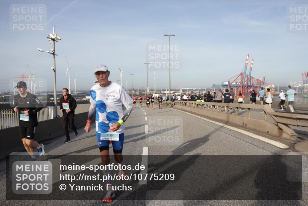 03.10.2026 - Köhlbrandbrückenlauf Yannick Fuchs http://msf.ph/oto/10775209 03.10.2026 09:40:21 Position 2 2199, 56 meine-sportfotos.de