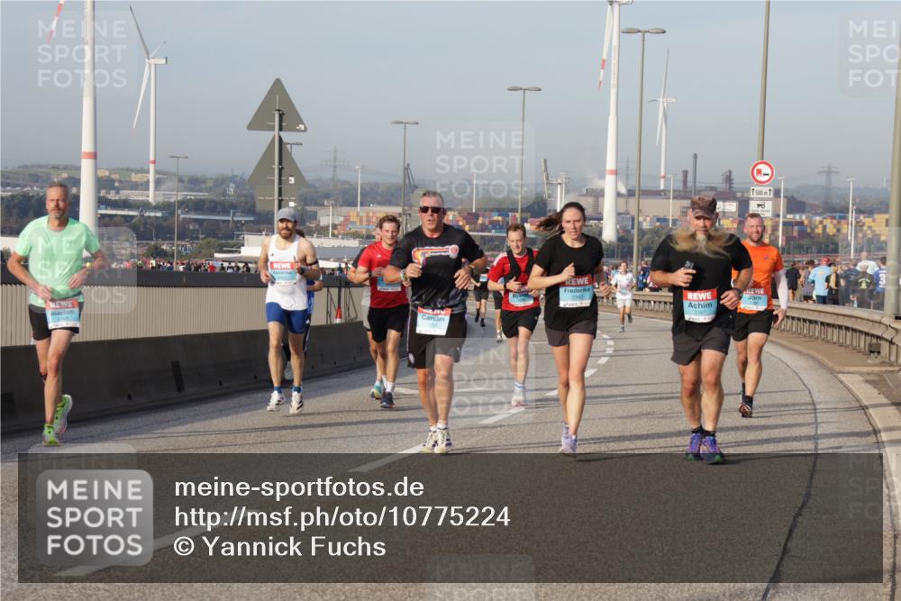 03.10.2026 - Köhlbrandbrückenlauf Yannick Fuchs http://msf.ph/oto/10775224 03.10.2026 09:40:26 Position 2 2163, 1500 meine-sportfotos.de