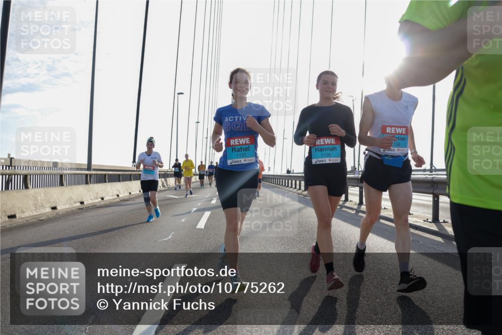 03.10.2026 - Köhlbrandbrückenlauf Yannick Fuchs http://msf.ph/oto/10775262 03.10.2026 09:34:43 Position 1 1137, 1135, 136 meine-sportfotos.de