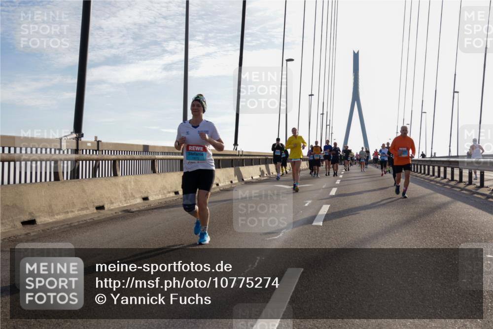 03.10.2026 - Köhlbrandbrückenlauf Yannick Fuchs http://msf.ph/oto/10775274 03.10.2026 09:34:44 Position 1 1875 meine-sportfotos.de