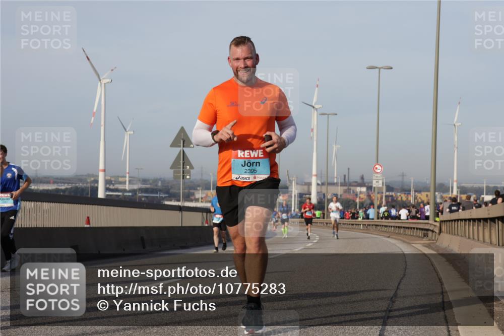 03.10.2026 - Köhlbrandbrückenlauf Yannick Fuchs http://msf.ph/oto/10775283 03.10.2026 09:40:32 Position 2 2395 meine-sportfotos.de