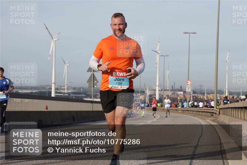 03.10.2026 - Köhlbrandbrückenlauf Yannick Fuchs http://msf.ph/oto/10775286 03.10.2026 09:40:32 Position 2 2395 meine-sportfotos.de