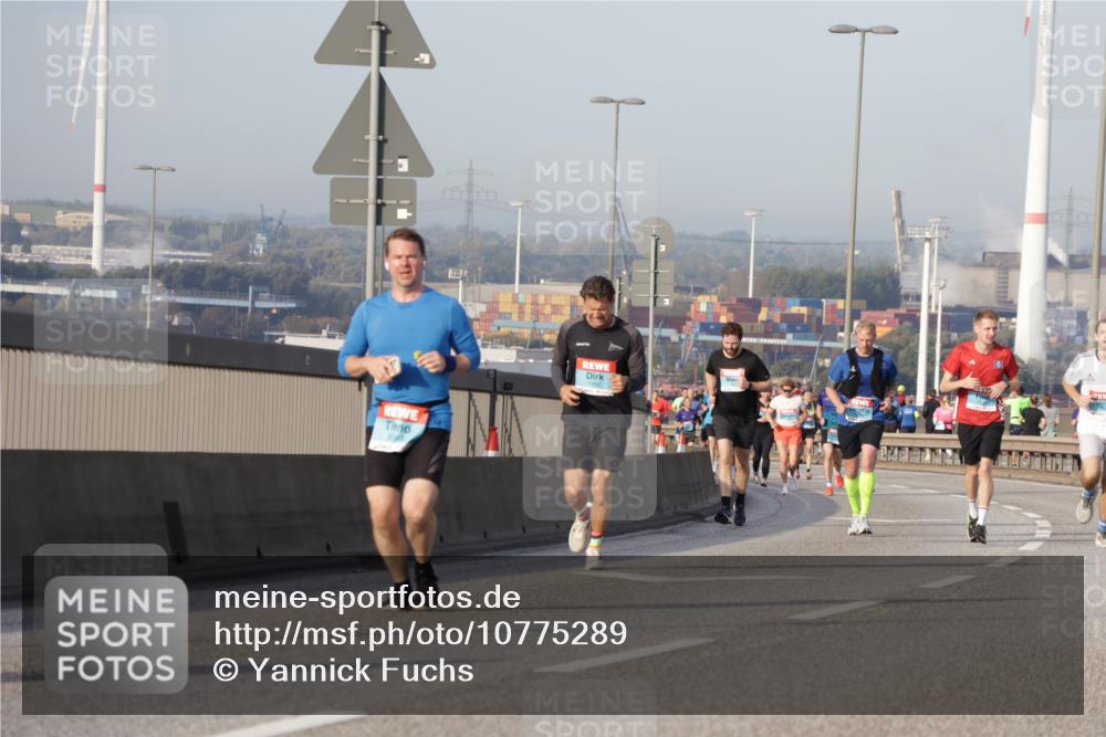 03.10.2026 - Köhlbrandbrückenlauf Yannick Fuchs http://msf.ph/oto/10775289 03.10.2026 09:40:34 Position 2  meine-sportfotos.de