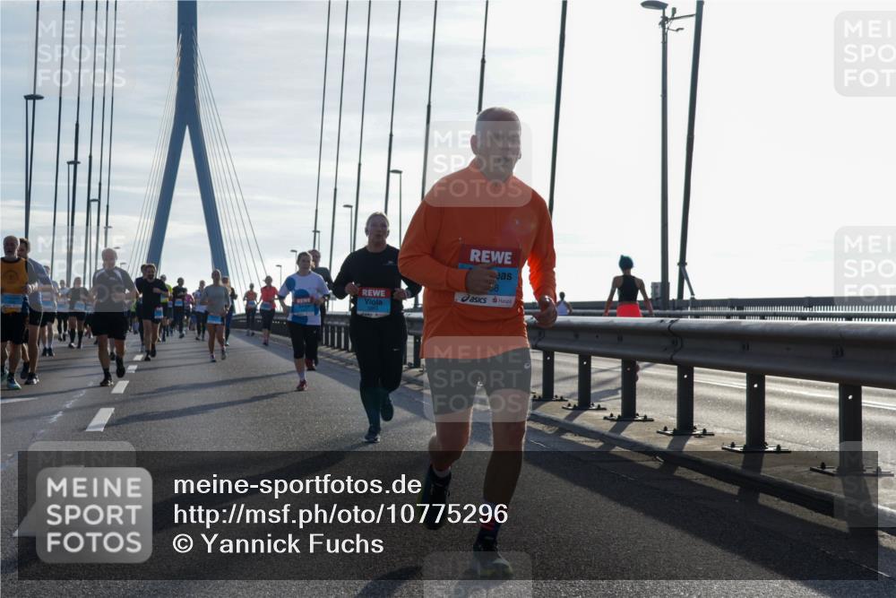 03.10.2026 - Köhlbrandbrückenlauf Yannick Fuchs http://msf.ph/oto/10775296 03.10.2026 09:34:46 Position 1 58 meine-sportfotos.de