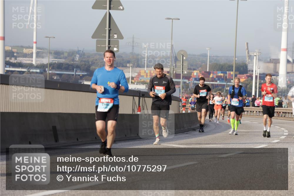 03.10.2026 - Köhlbrandbrückenlauf Yannick Fuchs http://msf.ph/oto/10775297 03.10.2026 09:40:34 Position 2  meine-sportfotos.de