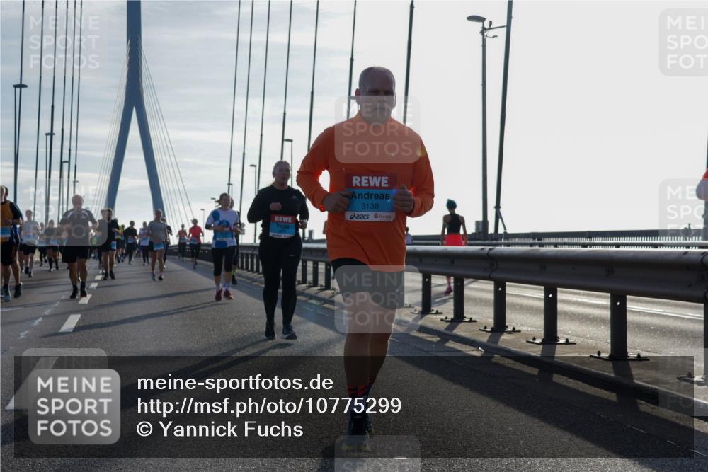 03.10.2026 - Köhlbrandbrückenlauf Yannick Fuchs http://msf.ph/oto/10775299 03.10.2026 09:34:46 Position 1 3138 meine-sportfotos.de