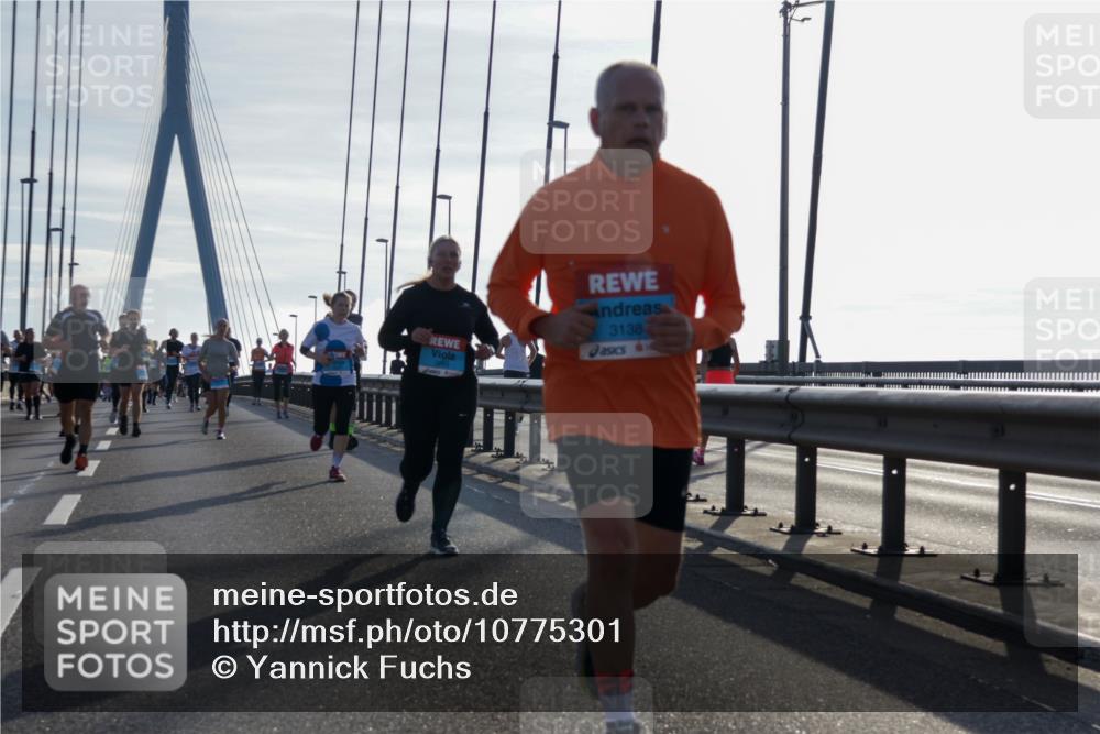 03.10.2026 - Köhlbrandbrückenlauf Yannick Fuchs http://msf.ph/oto/10775301 03.10.2026 09:34:46 Position 1 3138 meine-sportfotos.de