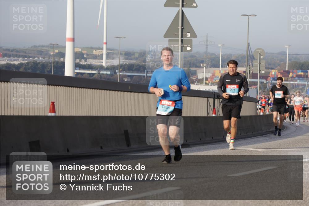 03.10.2026 - Köhlbrandbrückenlauf Yannick Fuchs http://msf.ph/oto/10775302 03.10.2026 09:40:34 Position 2 1089, 1462 meine-sportfotos.de