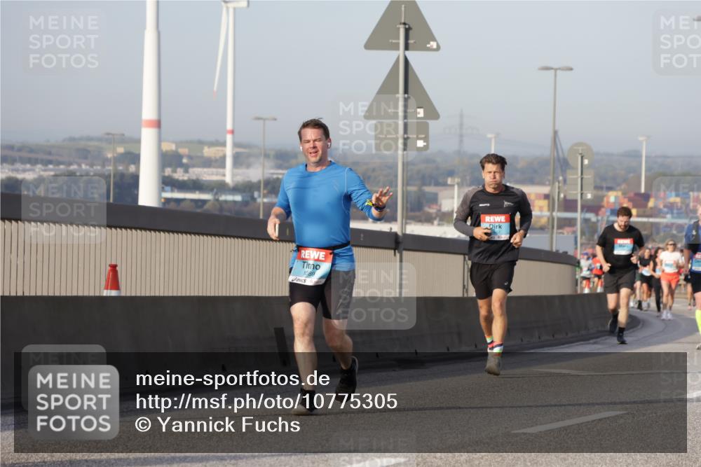 03.10.2026 - Köhlbrandbrückenlauf Yannick Fuchs http://msf.ph/oto/10775305 03.10.2026 09:40:35 Position 2 1089 meine-sportfotos.de