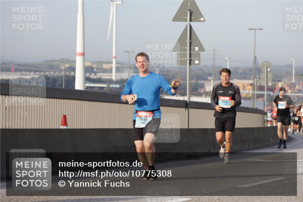 03.10.2026 - Köhlbrandbrückenlauf Yannick Fuchs http://msf.ph/oto/10775308 03.10.2026 09:40:35 Position 2 1089, 1462 meine-sportfotos.de
