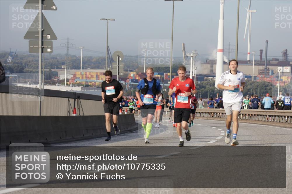 03.10.2026 - Köhlbrandbrückenlauf Yannick Fuchs http://msf.ph/oto/10775335 03.10.2026 09:40:37 Position 2 19, 30 meine-sportfotos.de
