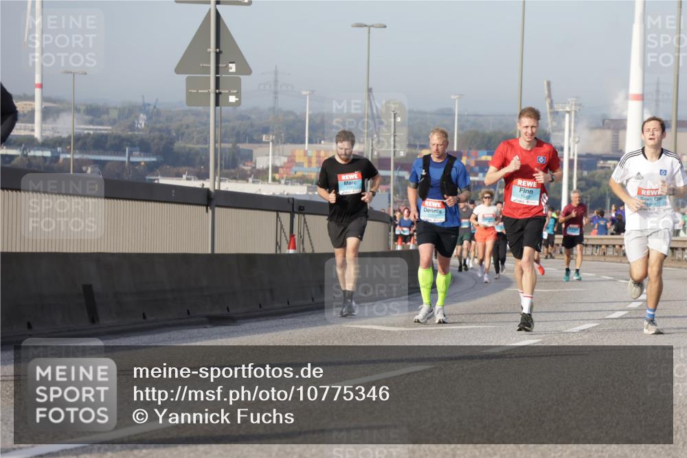 03.10.2026 - Köhlbrandbrückenlauf Yannick Fuchs http://msf.ph/oto/10775346 03.10.2026 09:40:38 Position 2 1641, 1640 meine-sportfotos.de