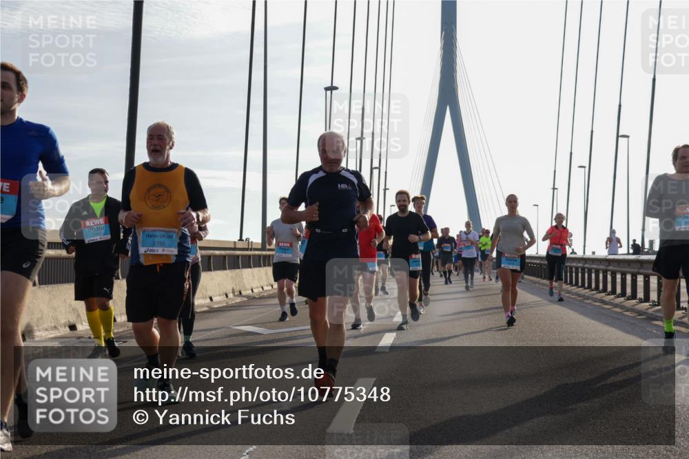 03.10.2026 - Köhlbrandbrückenlauf Yannick Fuchs http://msf.ph/oto/10775348 03.10.2026 09:34:51 Position 1 2765 meine-sportfotos.de
