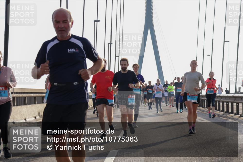 03.10.2026 - Köhlbrandbrückenlauf Yannick Fuchs http://msf.ph/oto/10775363 03.10.2026 09:34:52 Position 1 59, 3140, 2610 meine-sportfotos.de