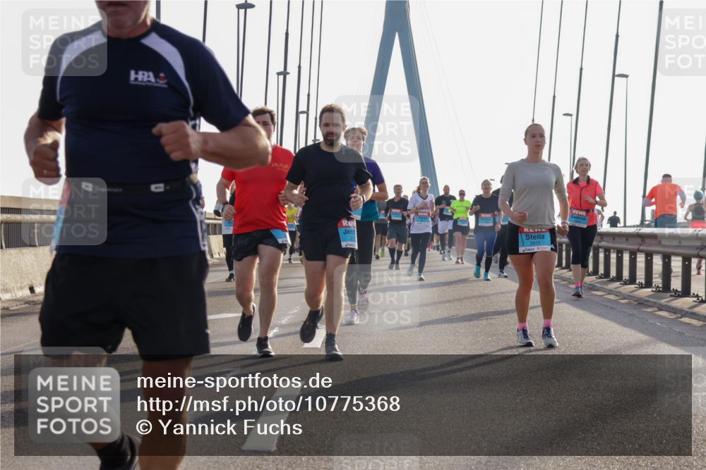 03.10.2026 - Köhlbrandbrückenlauf Yannick Fuchs http://msf.ph/oto/10775368 03.10.2026 09:34:52 Position 1 2610 meine-sportfotos.de