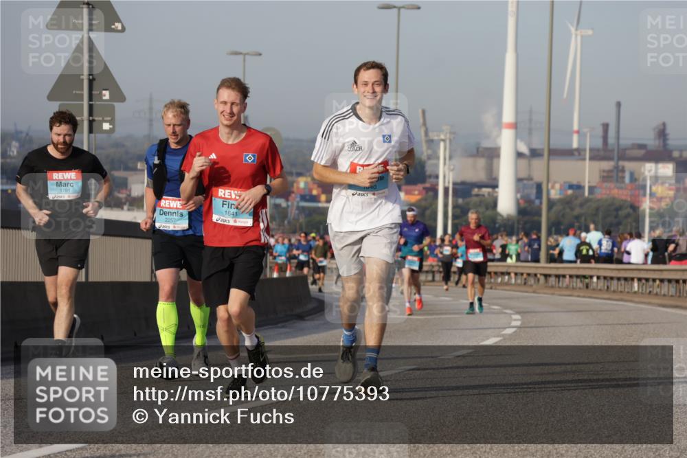 03.10.2026 - Köhlbrandbrückenlauf Yannick Fuchs http://msf.ph/oto/10775393 03.10.2026 09:40:41 Position 2 1791, 2257, 1641, 040 meine-sportfotos.de