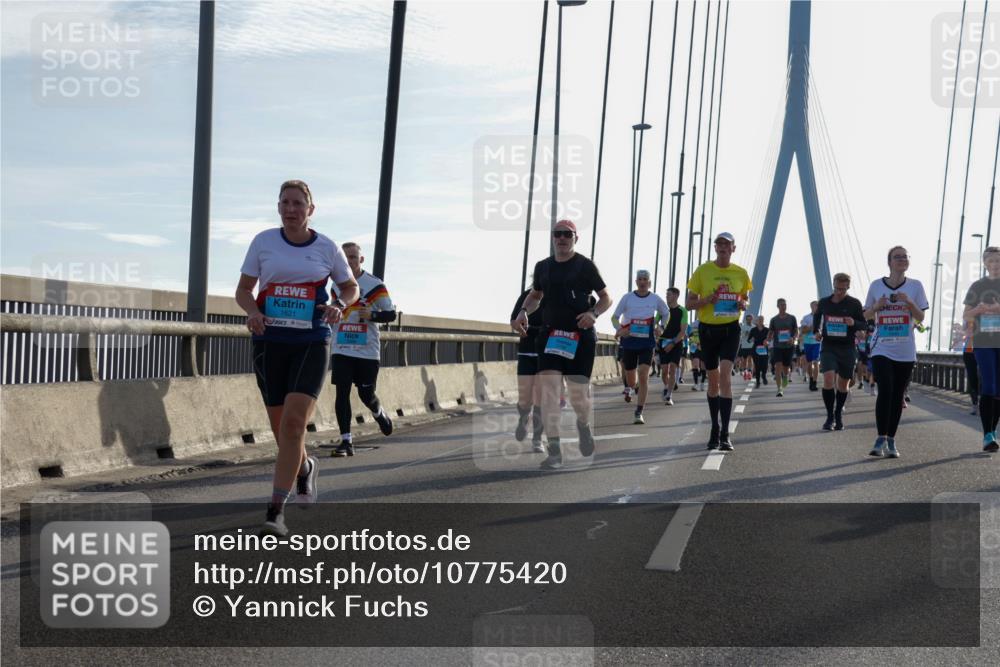 03.10.2026 - Köhlbrandbrückenlauf Yannick Fuchs http://msf.ph/oto/10775420 03.10.2026 09:34:57 Position 1 1621, 2 meine-sportfotos.de
