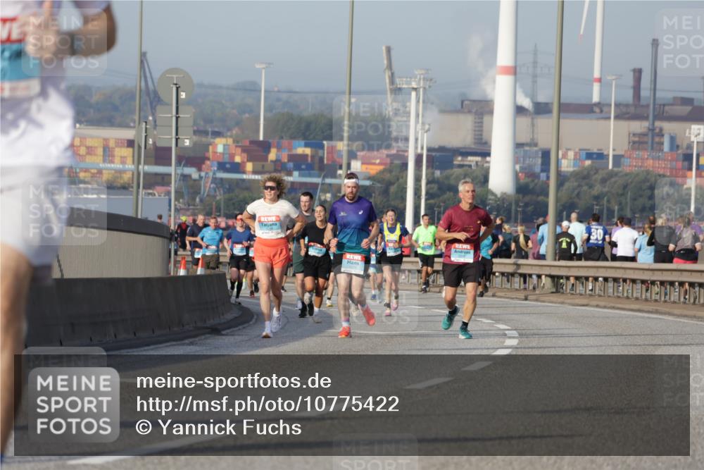 03.10.2026 - Köhlbrandbrückenlauf Yannick Fuchs http://msf.ph/oto/10775422 03.10.2026 09:40:44 Position 2  meine-sportfotos.de