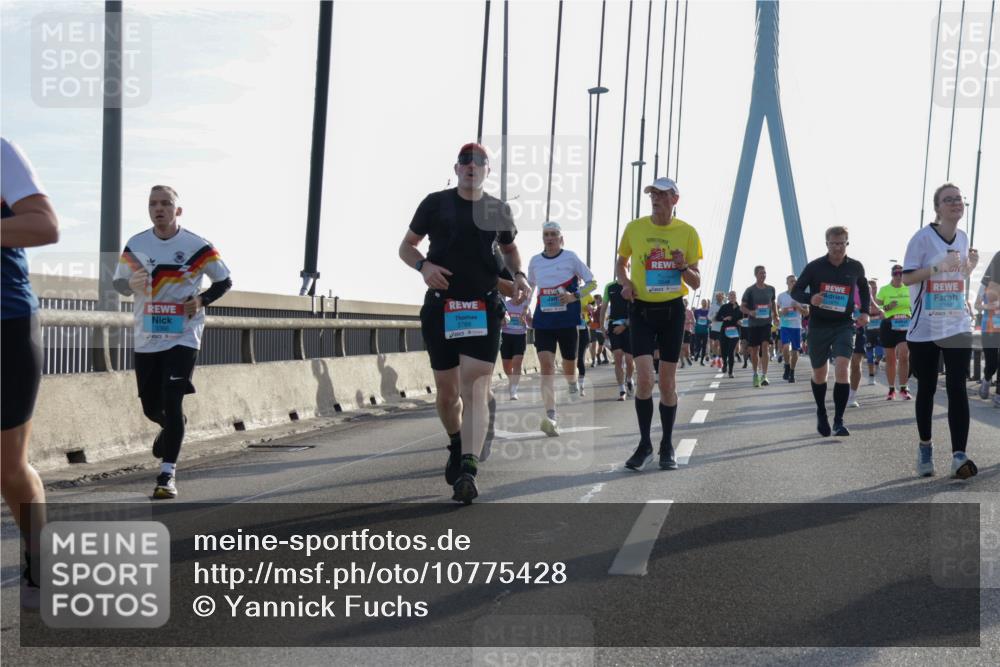 03.10.2026 - Köhlbrandbrückenlauf Yannick Fuchs http://msf.ph/oto/10775428 03.10.2026 09:34:58 Position 1 3788, 2, 1946 meine-sportfotos.de