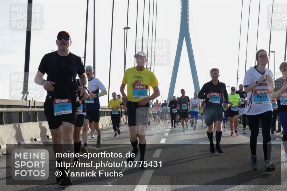 03.10.2026 - Köhlbrandbrückenlauf Yannick Fuchs http://msf.ph/oto/10775431 03.10.2026 09:34:59 Position 1 3788, 3848, 1670, 2, 1946 meine-sportfotos.de