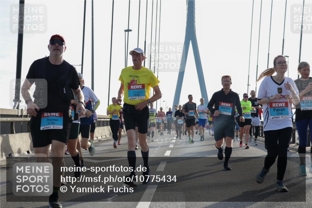 03.10.2026 - Köhlbrandbrückenlauf Yannick Fuchs http://msf.ph/oto/10775434 03.10.2026 09:34:59 Position 1 3788, 3848, 1670, 2, 1946, 2855 meine-sportfotos.de