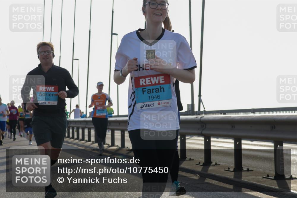 03.10.2026 - Köhlbrandbrückenlauf Yannick Fuchs http://msf.ph/oto/10775450 03.10.2026 09:35:01 Position 1 1670, 1946 meine-sportfotos.de