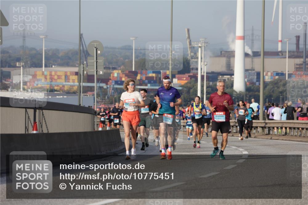 03.10.2026 - Köhlbrandbrückenlauf Yannick Fuchs http://msf.ph/oto/10775451 03.10.2026 09:40:46 Position 2 2212 meine-sportfotos.de