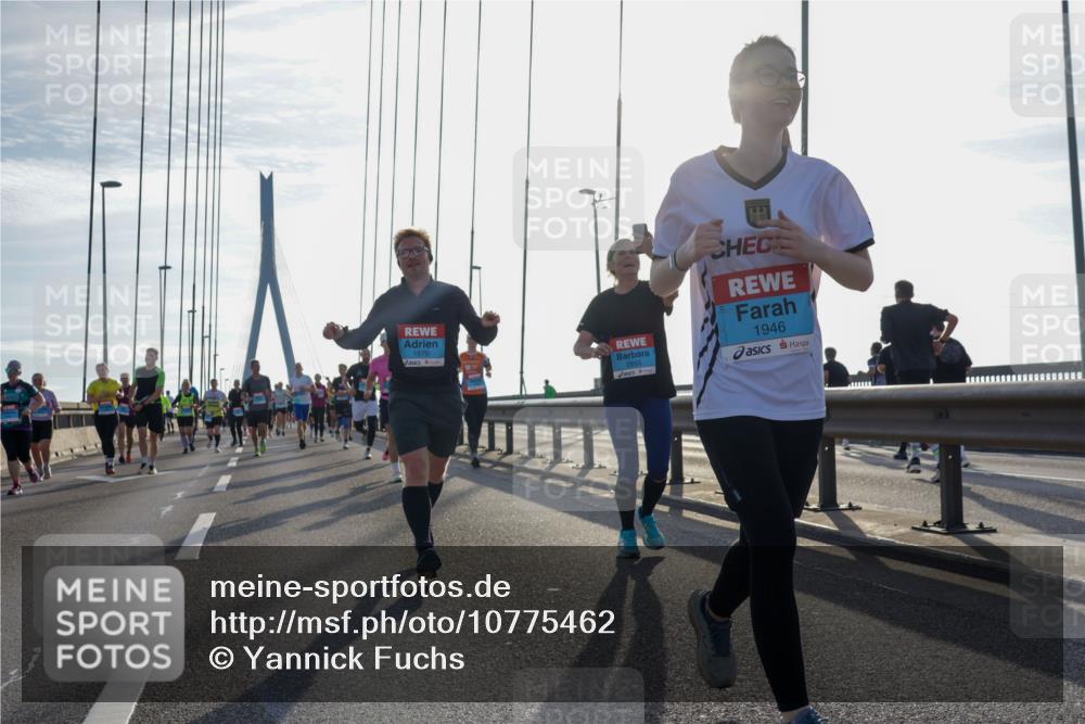 03.10.2026 - Köhlbrandbrückenlauf Yannick Fuchs http://msf.ph/oto/10775462 03.10.2026 09:35:01 Position 1 1670, 1946 meine-sportfotos.de