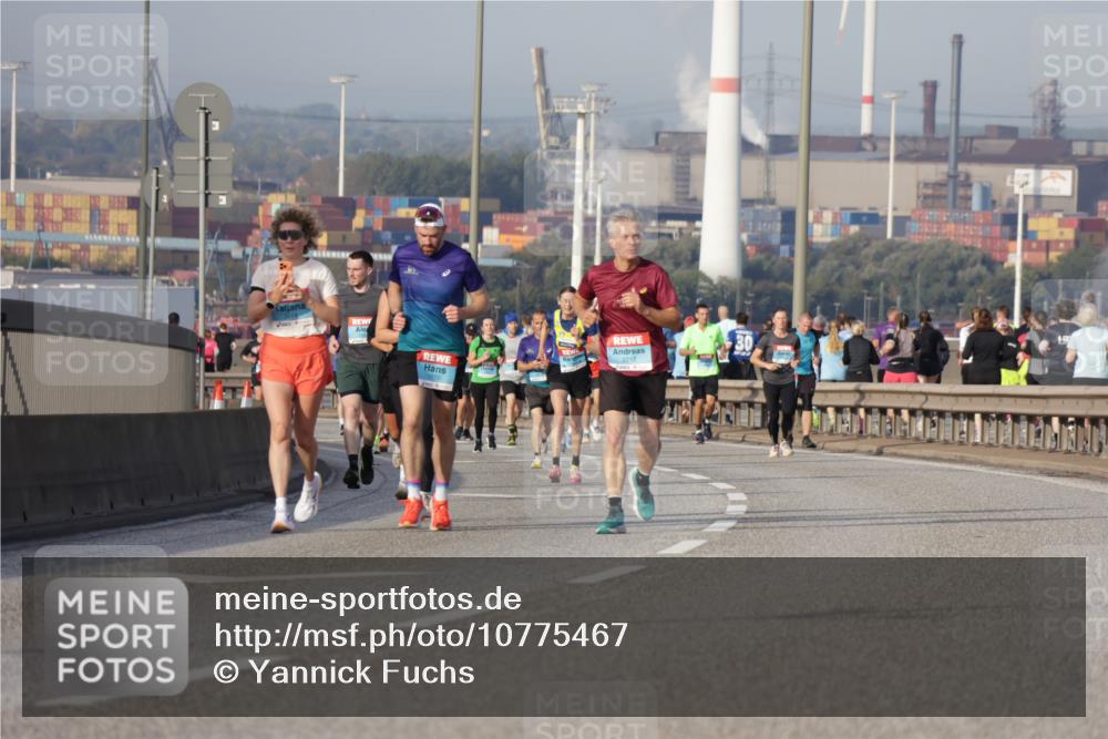 03.10.2026 - Köhlbrandbrückenlauf Yannick Fuchs http://msf.ph/oto/10775467 03.10.2026 09:40:47 Position 2 2212, 30 meine-sportfotos.de