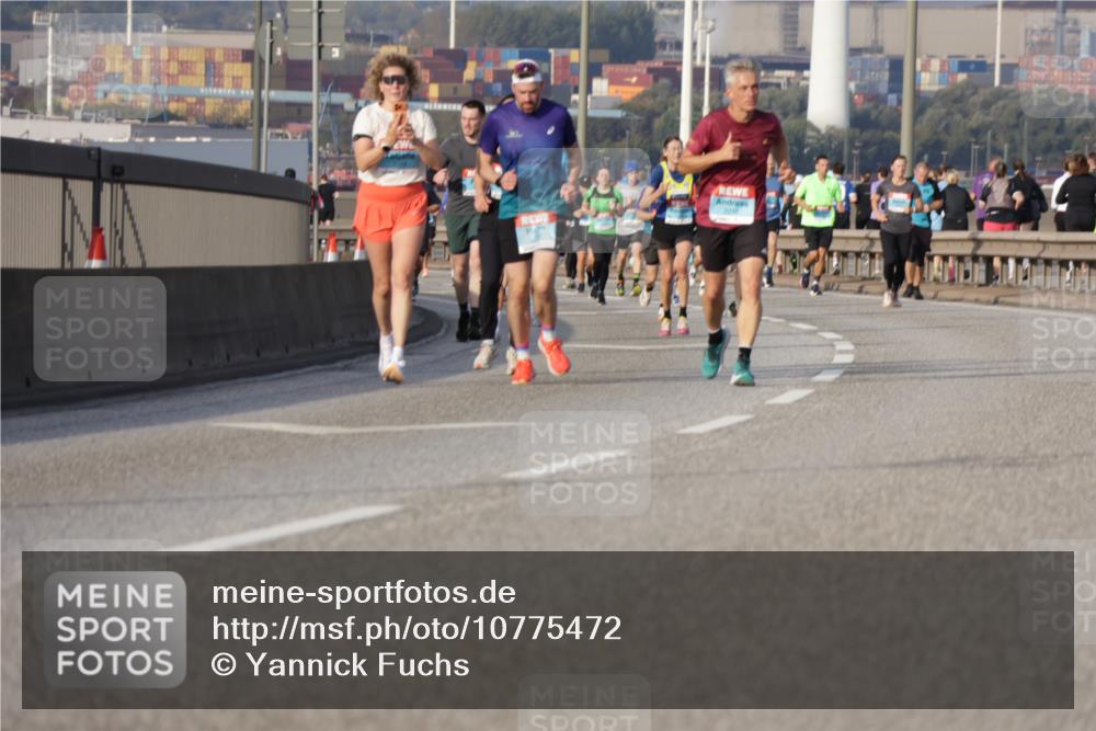03.10.2026 - Köhlbrandbrückenlauf Yannick Fuchs http://msf.ph/oto/10775472 03.10.2026 09:40:47 Position 2  meine-sportfotos.de