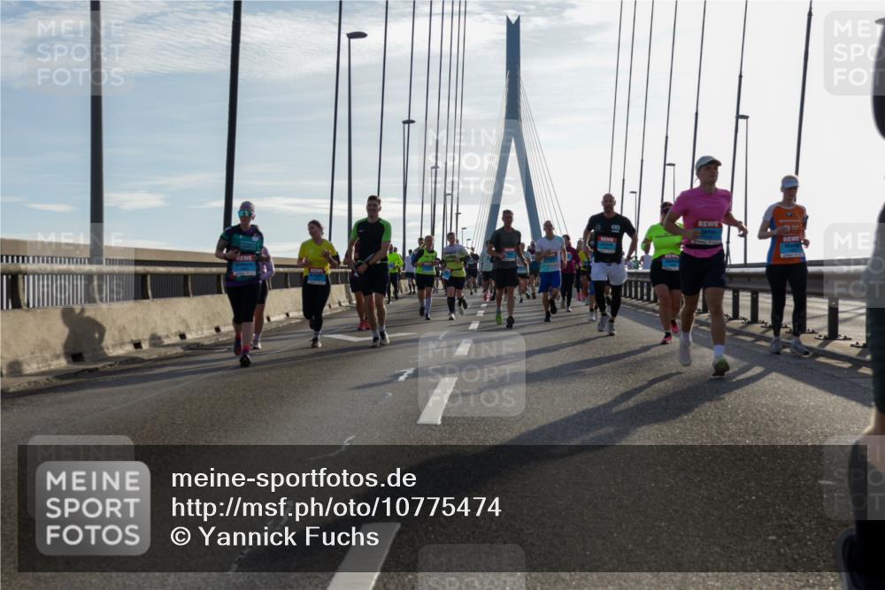03.10.2026 - Köhlbrandbrückenlauf Yannick Fuchs http://msf.ph/oto/10775474 03.10.2026 09:35:02 Position 1 00 meine-sportfotos.de