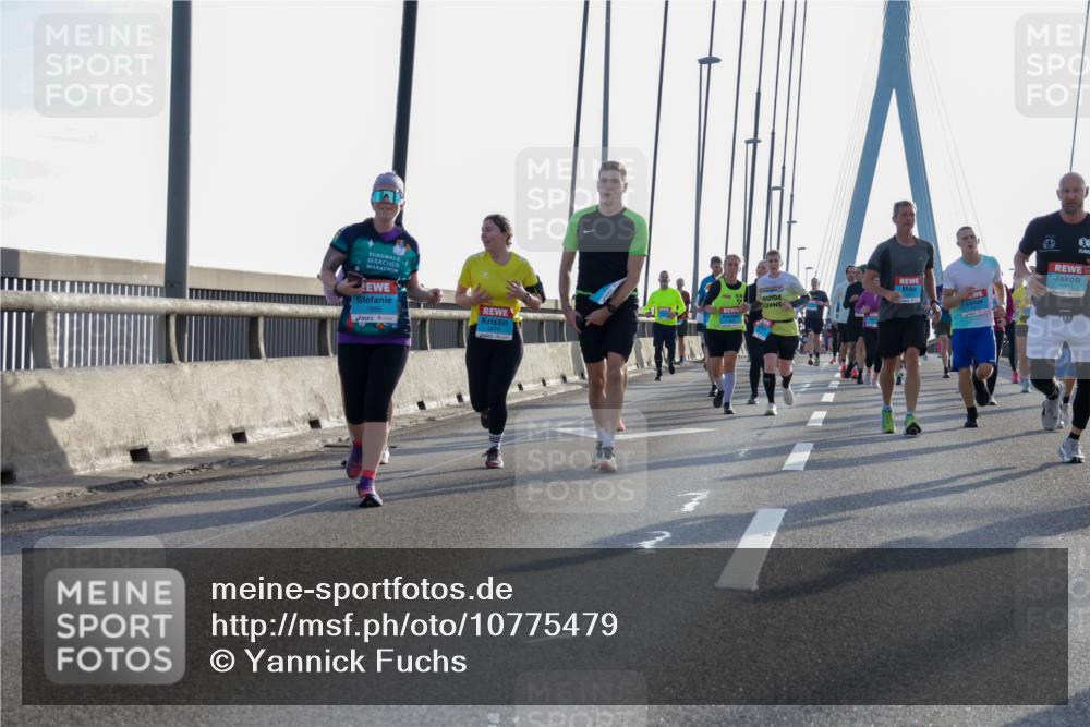 03.10.2026 - Köhlbrandbrückenlauf Yannick Fuchs http://msf.ph/oto/10775479 03.10.2026 09:35:03 Position 1 1885 meine-sportfotos.de