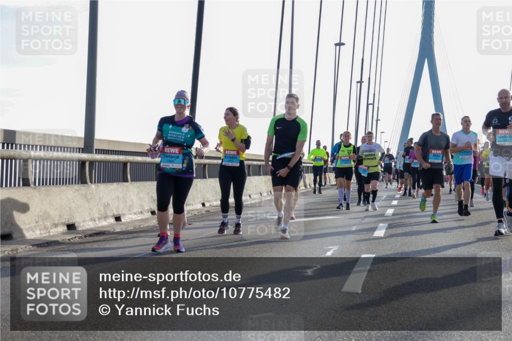 03.10.2026 - Köhlbrandbrückenlauf Yannick Fuchs http://msf.ph/oto/10775482 03.10.2026 09:35:03 Position 1 1885, 1853 meine-sportfotos.de
