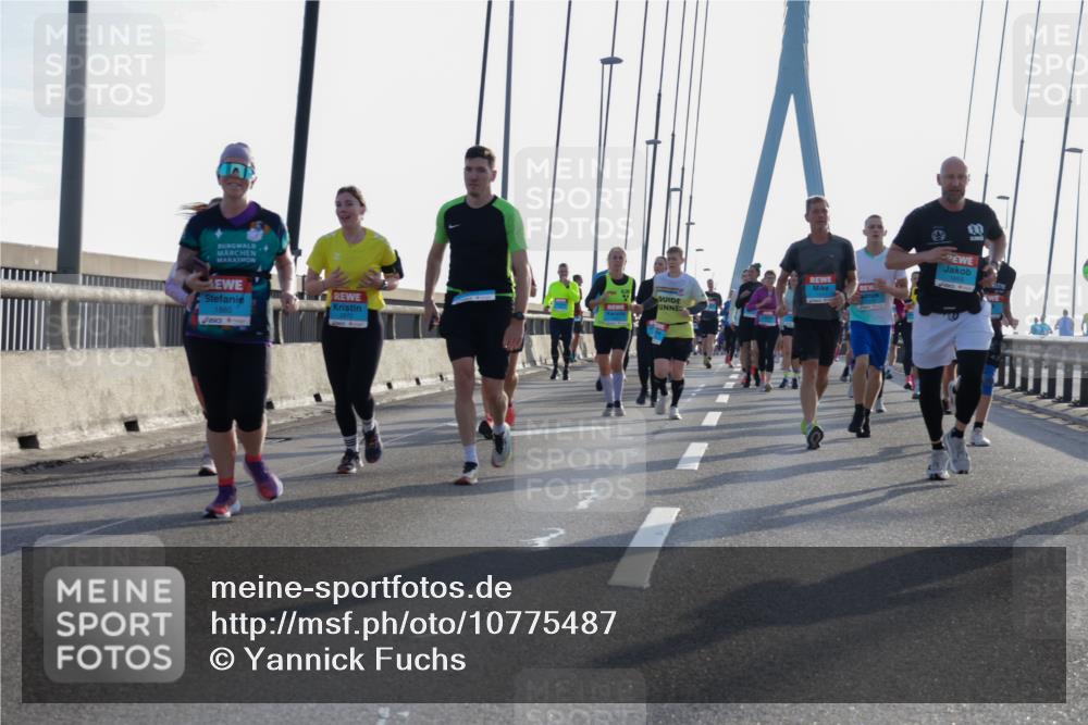 03.10.2026 - Köhlbrandbrückenlauf Yannick Fuchs http://msf.ph/oto/10775487 03.10.2026 09:35:04 Position 1 1885 meine-sportfotos.de