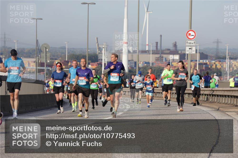 03.10.2026 - Köhlbrandbrückenlauf Yannick Fuchs http://msf.ph/oto/10775493 03.10.2026 09:41:01 Position 2 1666, 500 meine-sportfotos.de