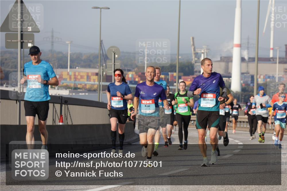 03.10.2026 - Köhlbrandbrückenlauf Yannick Fuchs http://msf.ph/oto/10775501 03.10.2026 09:41:03 Position 2 1666, 1084, 2918, 2962 meine-sportfotos.de