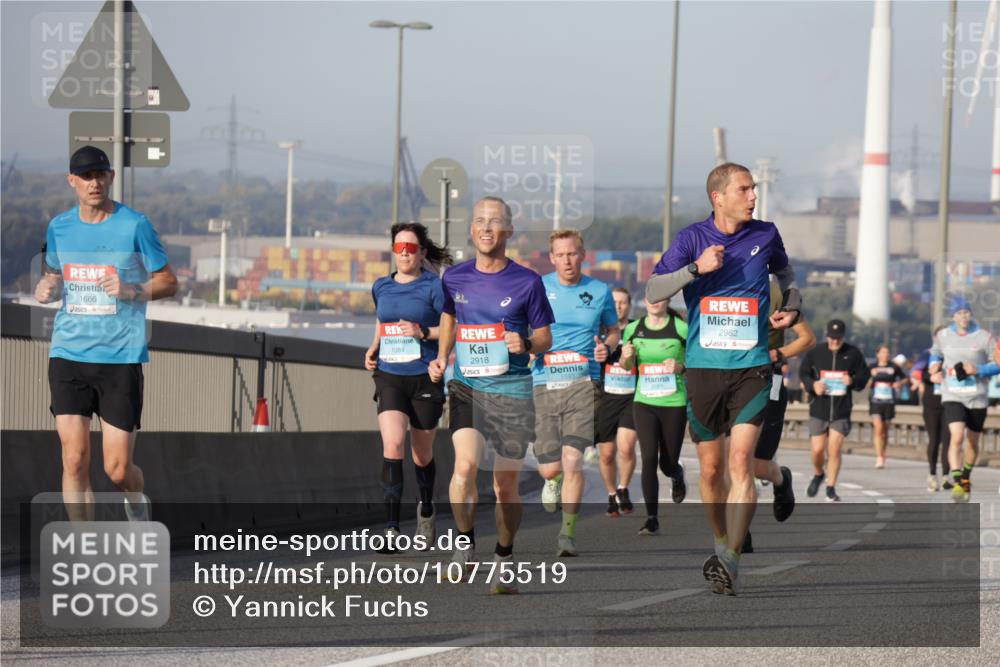 03.10.2026 - Köhlbrandbrückenlauf Yannick Fuchs http://msf.ph/oto/10775519 03.10.2026 09:41:03 Position 2 1666, 1084, 2918, 2962 meine-sportfotos.de