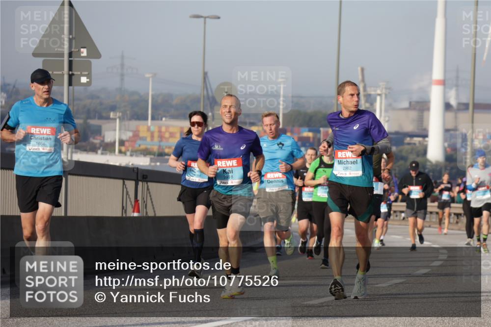03.10.2026 - Köhlbrandbrückenlauf Yannick Fuchs http://msf.ph/oto/10775526 03.10.2026 09:41:04 Position 2 1666, 2918, 2962 meine-sportfotos.de
