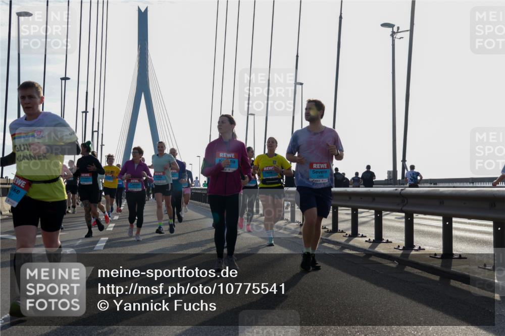 03.10.2026 - Köhlbrandbrückenlauf Yannick Fuchs http://msf.ph/oto/10775541 03.10.2026 09:35:09 Position 1 61, 2466 meine-sportfotos.de