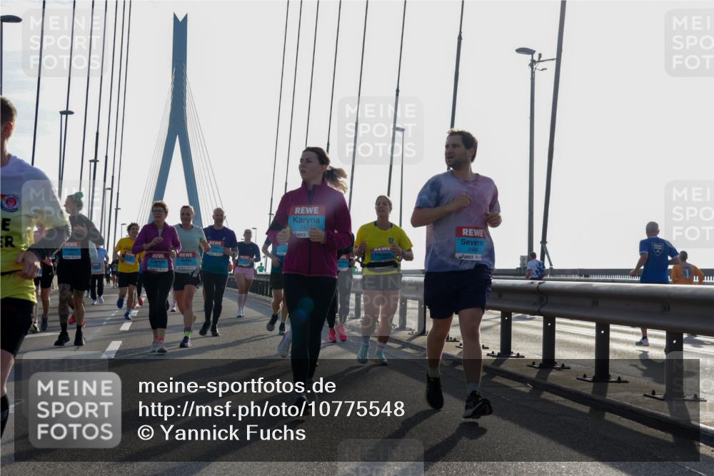 03.10.2026 - Köhlbrandbrückenlauf Yannick Fuchs http://msf.ph/oto/10775548 03.10.2026 09:35:09 Position 1 247, 2466 meine-sportfotos.de