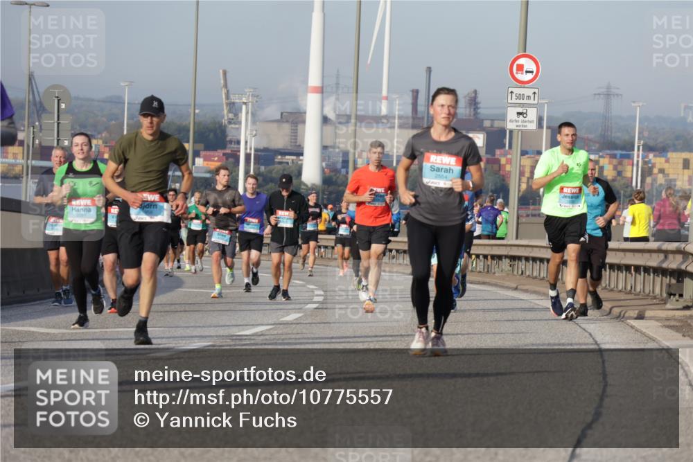 03.10.2026 - Köhlbrandbrückenlauf Yannick Fuchs http://msf.ph/oto/10775557 03.10.2026 09:41:06 Position 2 2554, 1500 meine-sportfotos.de