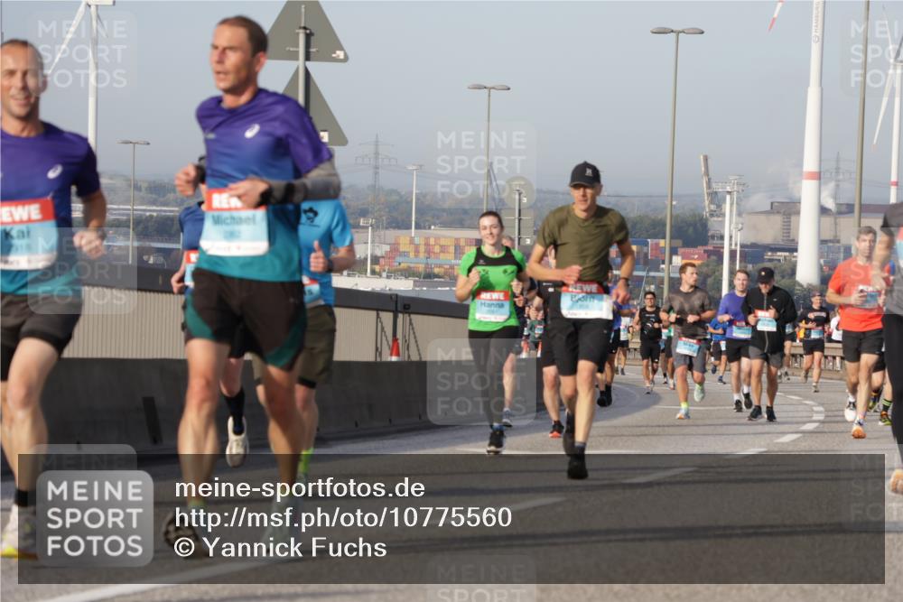 03.10.2026 - Köhlbrandbrückenlauf Yannick Fuchs http://msf.ph/oto/10775560 03.10.2026 09:41:07 Position 2  meine-sportfotos.de